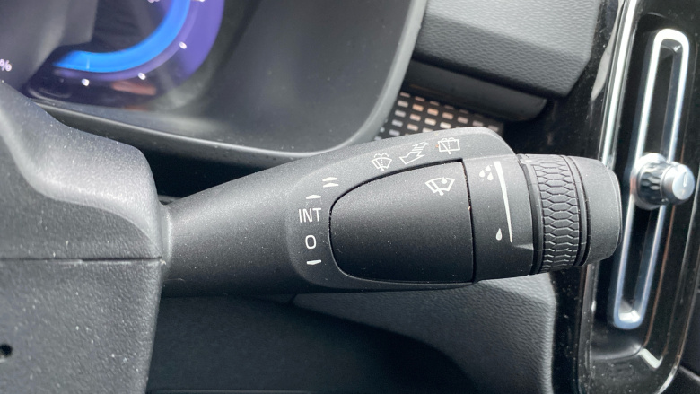 Volvo Xc40 170kW Recharge Plus 69kWh 5dr Auto Electric Estate